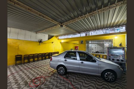 Casa para alugar com 240m², 5 quartos e 6 vagas