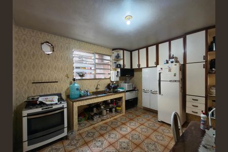 Casa para alugar com 240m², 5 quartos e 6 vagas