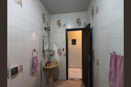 Casa para alugar com 240m², 5 quartos e 6 vagas