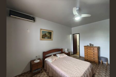 Casa para alugar com 240m², 5 quartos e 6 vagas