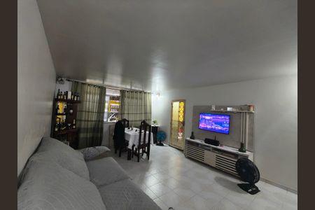 Casa para alugar com 240m², 5 quartos e 6 vagas