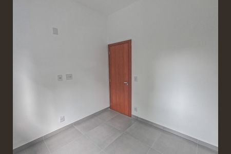 Apartamento para alugar com 1 quarto, 25m² em Jardim Santa Lucrecia, São Paulo