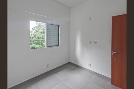 Apartamento para alugar com 1 quarto, 25m² em Jardim Santa Lucrecia, São Paulo