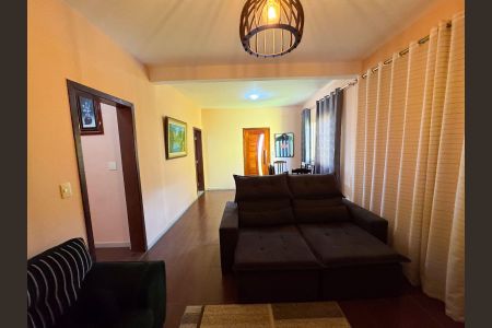 Casa para alugar com 3 quartos, 200m² em Diamante (Barreiro), Belo Horizonte