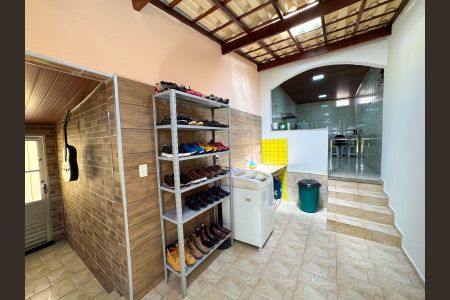 Casa à venda com 200m², 3 quartos e 2 vagas