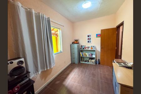 Casa à venda com 200m², 3 quartos e 2 vagas