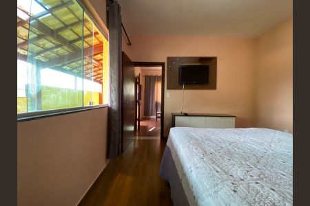 Casa à venda com 200m², 3 quartos e 2 vagas