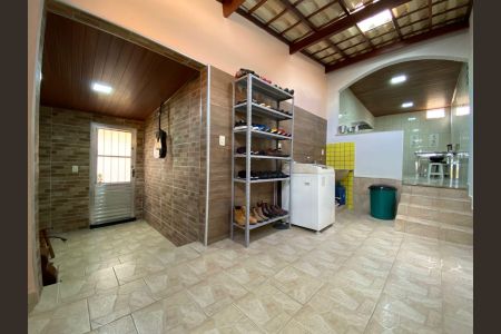 Casa à venda com 200m², 3 quartos e 2 vagas