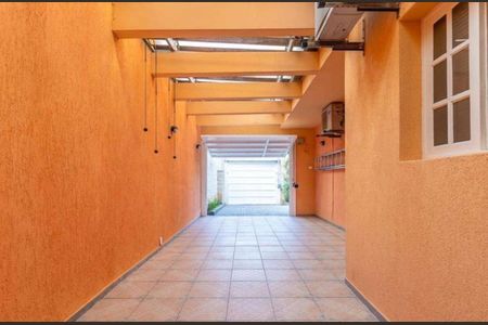 Foto 02 de casa à venda com 4 quartos, 220m² em Jardim Paulistano, São Paulo