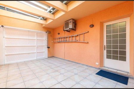 Casa à venda com 220m², 4 quartos e 4 vagas Casa à venda com 220m², 4 quartos e 4 vagasFoto 05