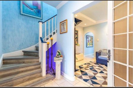Casa à venda com 220m², 4 quartos e 4 vagas Casa à venda com 220m², 4 quartos e 4 vagasFoto 07