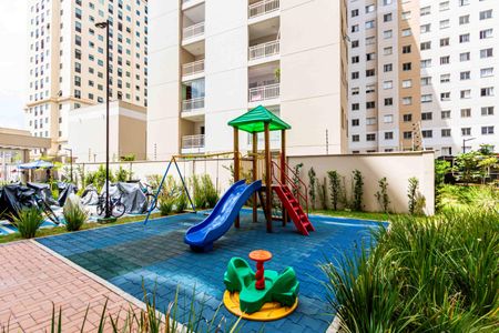 Apartamento para alugar com 36m², 2 quartos e sem vaga Apartamento para alugar com 36m², 2 quartos e sem vagaÁrea comum - Playground