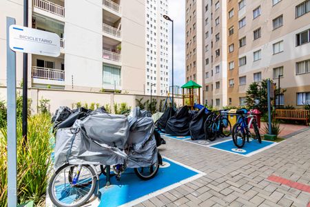 Apartamento para alugar com 36m², 2 quartos e sem vaga Apartamento para alugar com 36m², 2 quartos e sem vagaÁrea comum - Bicicletário