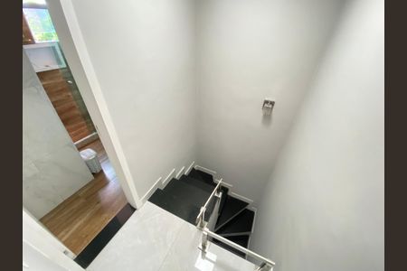 Apartamento à venda com 70m², 2 quartos e 1 vaga