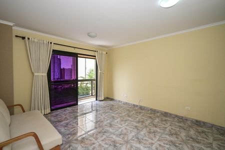Sala de apartamento para alugar com 3 quartos, 75m² em Vila Sonia, São Paulo