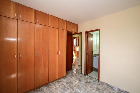 Apartamento para alugar com 75m², 3 quartos e 1 vagaSuíte