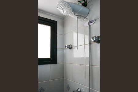 Apartamento para alugar com 75m², 3 quartos e 1 vagaChuveiro do Banheiro 