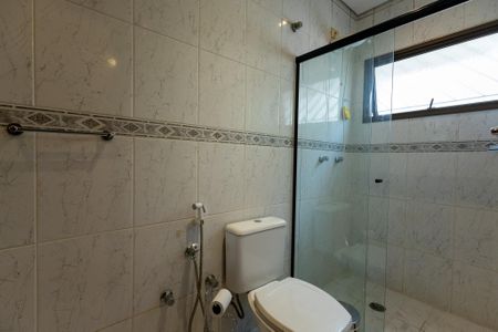 Casa à venda com 280m², 3 quartos e 2 vagas Casa à venda com 280m², 3 quartos e 2 vagasBanheiro da Suíte 2