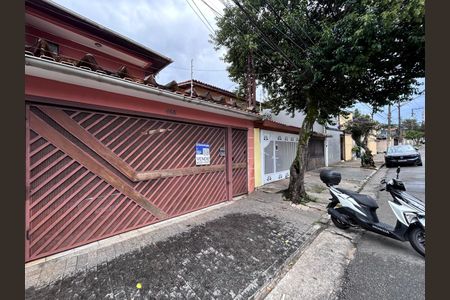 Casa à venda com 280m², 3 quartos e 2 vagasFachada