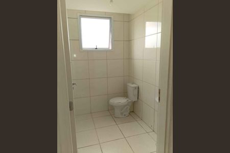 Banheiro de apartamento para alugar com 2 quartos, 50m² em Jardim Sao Domingos, Guarulhos