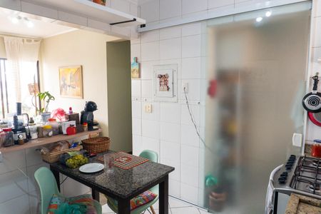 Apartamento à venda com 74m², 3 quartos e 2 vagasCozinha