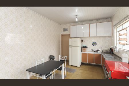 Casa à venda com 193m², 2 quartos e 2 vagasCozinha