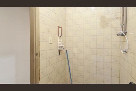 Casa à venda com 193m², 2 quartos e 2 vagasBanheiro