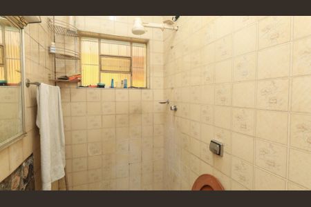 Casa à venda com 193m², 2 quartos e 2 vagasBanheiro da Suíte