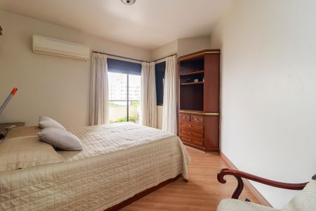 Apartamento para alugar com 233m², 3 quartos e 3 vagasSuíte 1