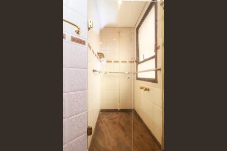 Apartamento para alugar com 233m², 3 quartos e 3 vagasSuíte 1 - Banheiro