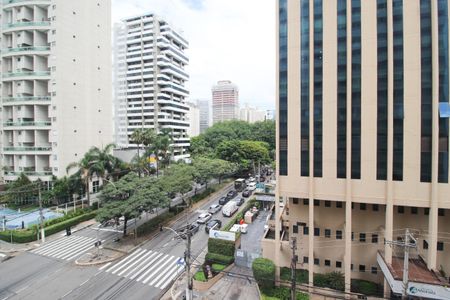Vista de kitnet/studio para alugar com 1 quarto, 28m² em Indianópolis, São Paulo