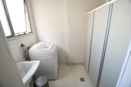 Apartamento para alugar com 64m², 1 quarto e 1 vagaÁrea de Serviço