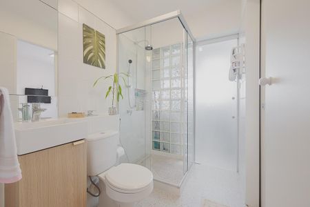 Banheiro de apartamento à venda com 1 quarto, 36m² em Pinheiros, São Paulo