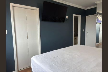 Apartamento para alugar com 108m², 3 quartos e 1 vagaQuarto
