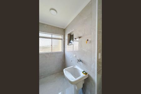 Apartamento à venda com 64m², 3 quartos e 1 vagaÁrea de Serviço