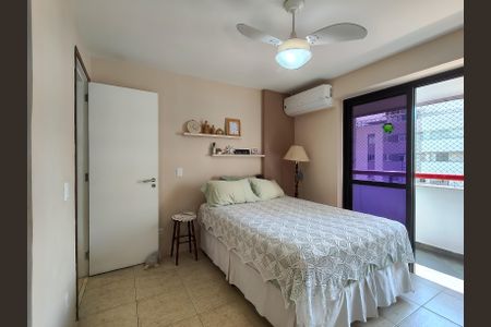 Apartamento à venda com 165m², 3 quartos e 2 vagas Apartamento à venda com 165m², 3 quartos e 2 vagasSuíte