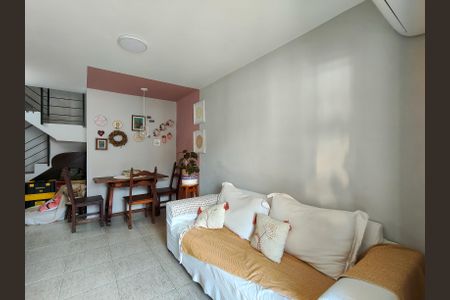 Apartamento à venda com 165m², 3 quartos e 2 vagas Apartamento à venda com 165m², 3 quartos e 2 vagasSala