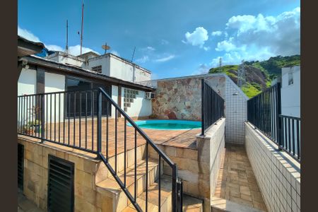 Apartamento à venda com 165m², 3 quartos e 2 vagas Apartamento à venda com 165m², 3 quartos e 2 vagasPiscina