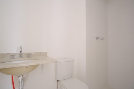 Apartamento à venda com 74m², 2 quartos e 1 vagaBanheiro Social