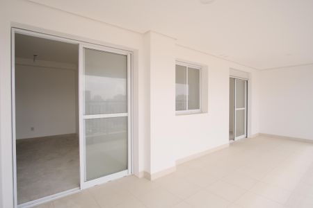 Apartamento à venda com 74m², 2 quartos e 1 vagaVaranda