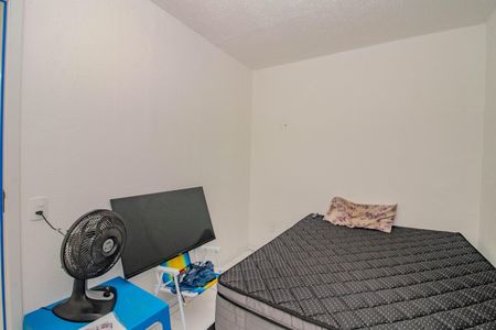 Quarto 1 de apartamento para alugar com 2 quartos, 42m² em Passo das Pedras, Porto Alegre