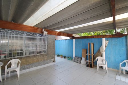 Casa à venda com 100m², 2 quartos e 2 vagasGaragem