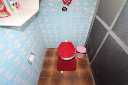Casa à venda com 100m², 2 quartos e 2 vagasBanheiro 2