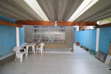Casa à venda com 100m², 2 quartos e 2 vagasGaragem