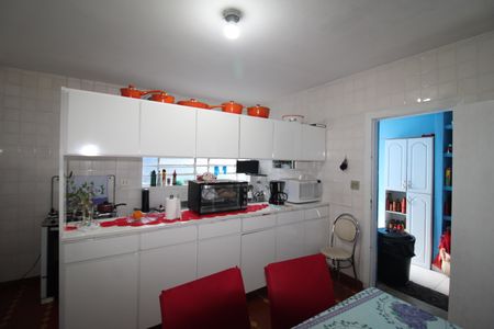 Casa à venda com 100m², 2 quartos e 2 vagasCozinha