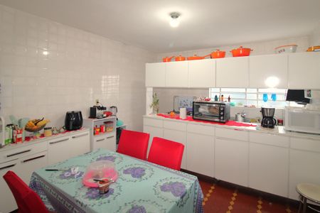 Casa à venda com 100m², 2 quartos e 2 vagasCozinha