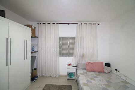 Casa à venda com 100m², 2 quartos e 2 vagasQuarto 2
