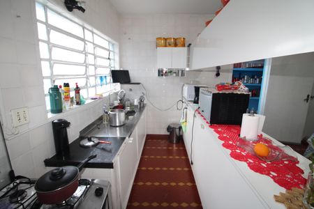 Casa à venda com 100m², 2 quartos e 2 vagasCozinha