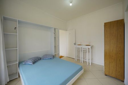 Quarto de casa para alugar com 1 quarto, 26m² em Coqueiros, Florianópolis