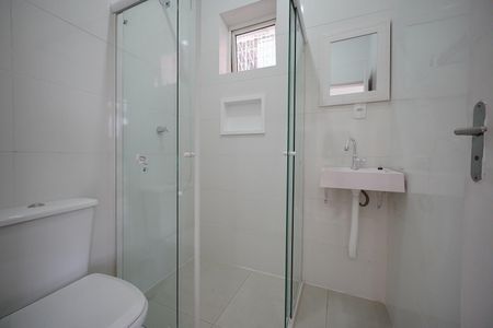 Banheiro de casa para alugar com 1 quarto, 26m² em Coqueiros, Florianópolis